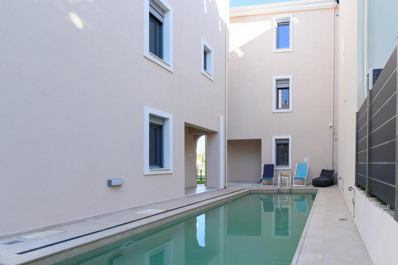 Momento Luxury Apartments Walking Distance From The Beach Nikiana Bagian luar foto