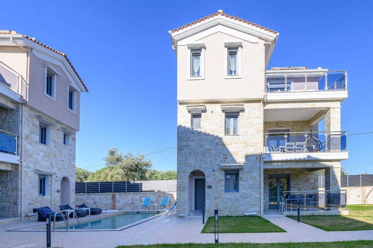 Momento Luxury Apartments Walking Distance From The Beach Nikiana Bagian luar foto