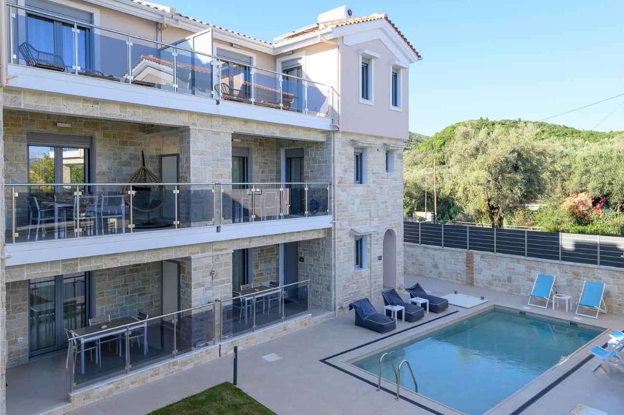 Momento Luxury Apartments Walking Distance From The Beach Nikiana Bagian luar foto