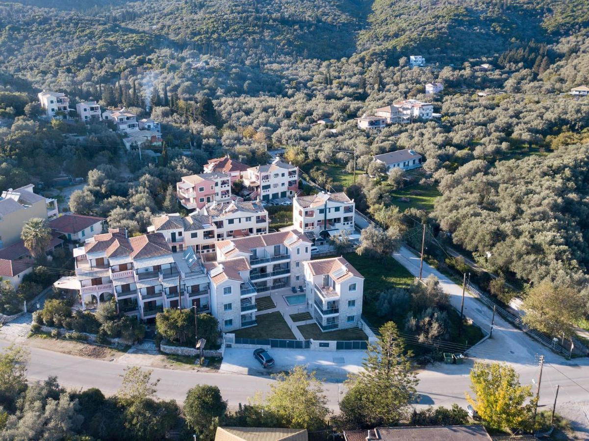 Momento Luxury Apartments Walking Distance From The Beach Nikiana Bagian luar foto