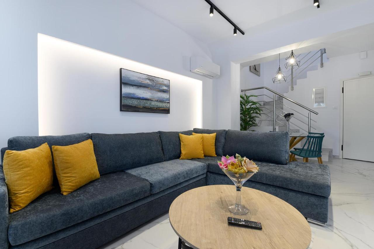 Momento Luxury Apartments Walking Distance From The Beach Nikiana Bagian luar foto