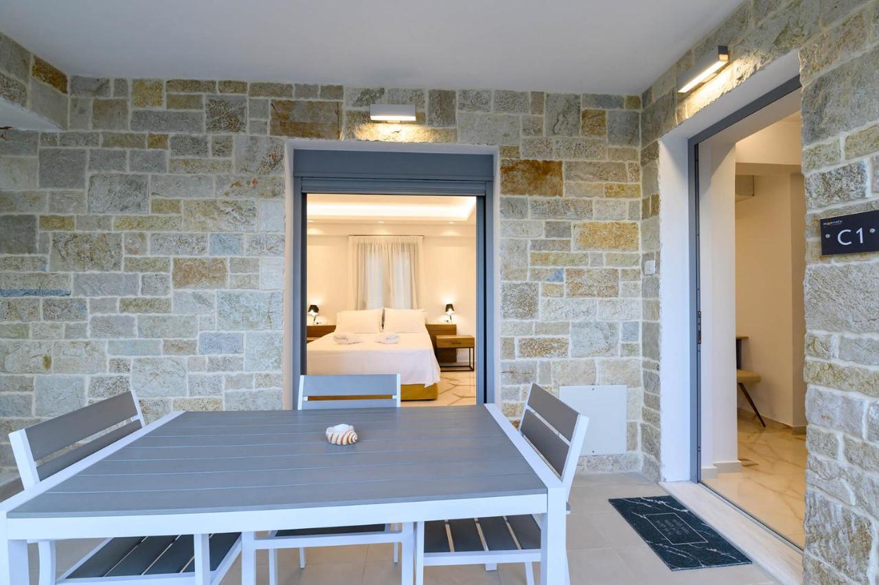 Momento Luxury Apartments Walking Distance From The Beach Nikiana Bagian luar foto