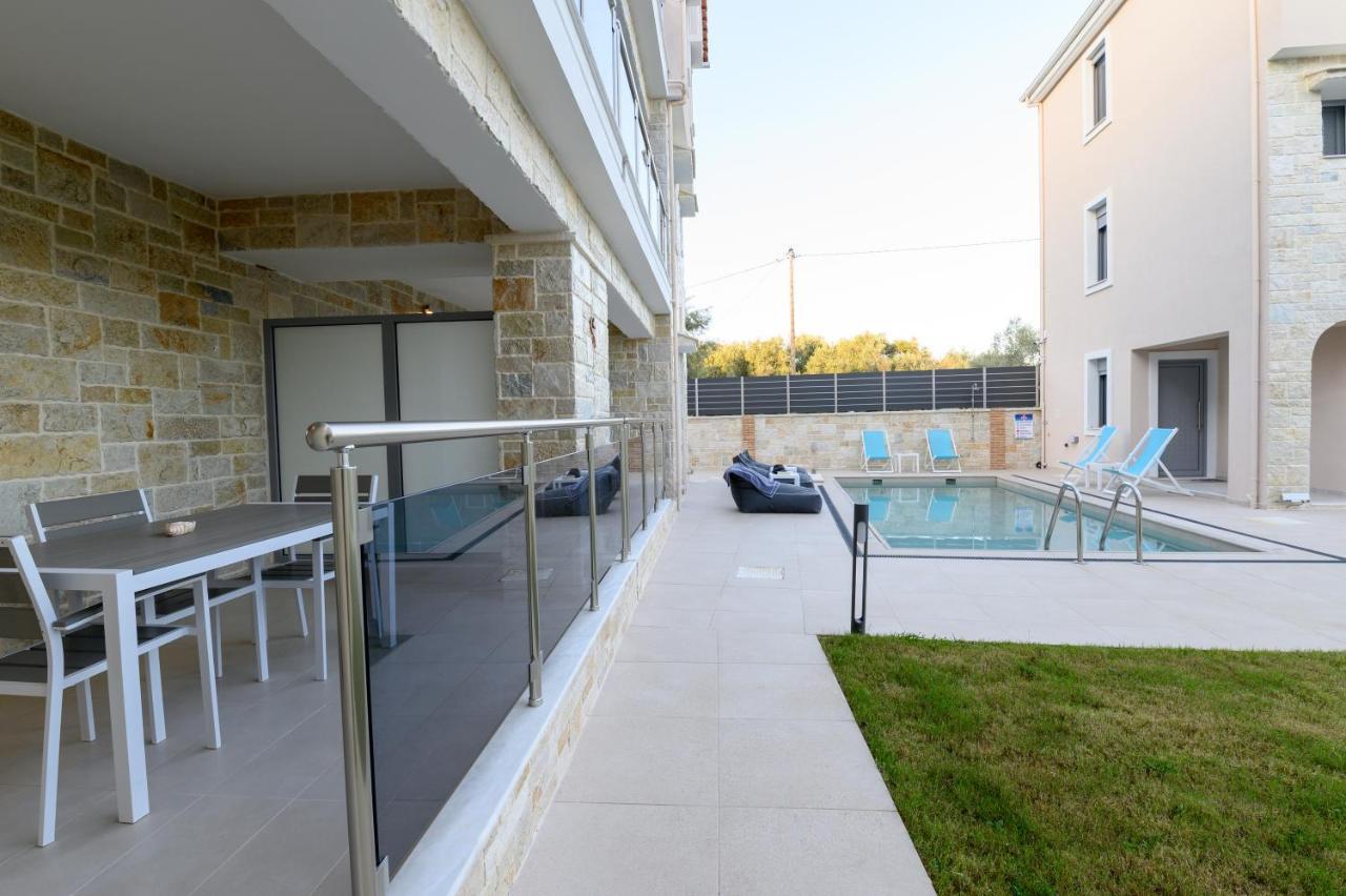 Momento Luxury Apartments Walking Distance From The Beach Nikiana Bagian luar foto