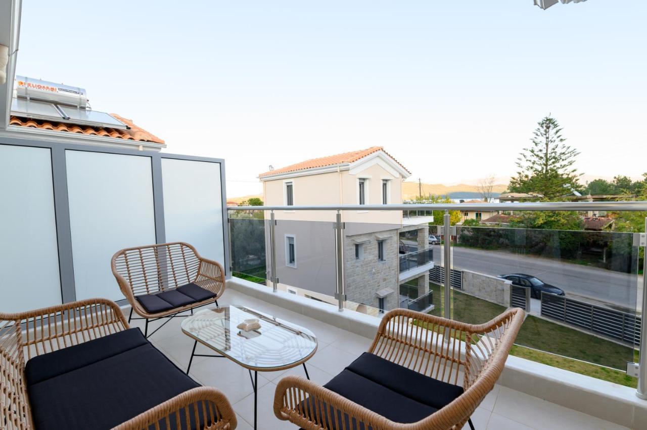 Momento Luxury Apartments Walking Distance From The Beach Nikiana Bagian luar foto