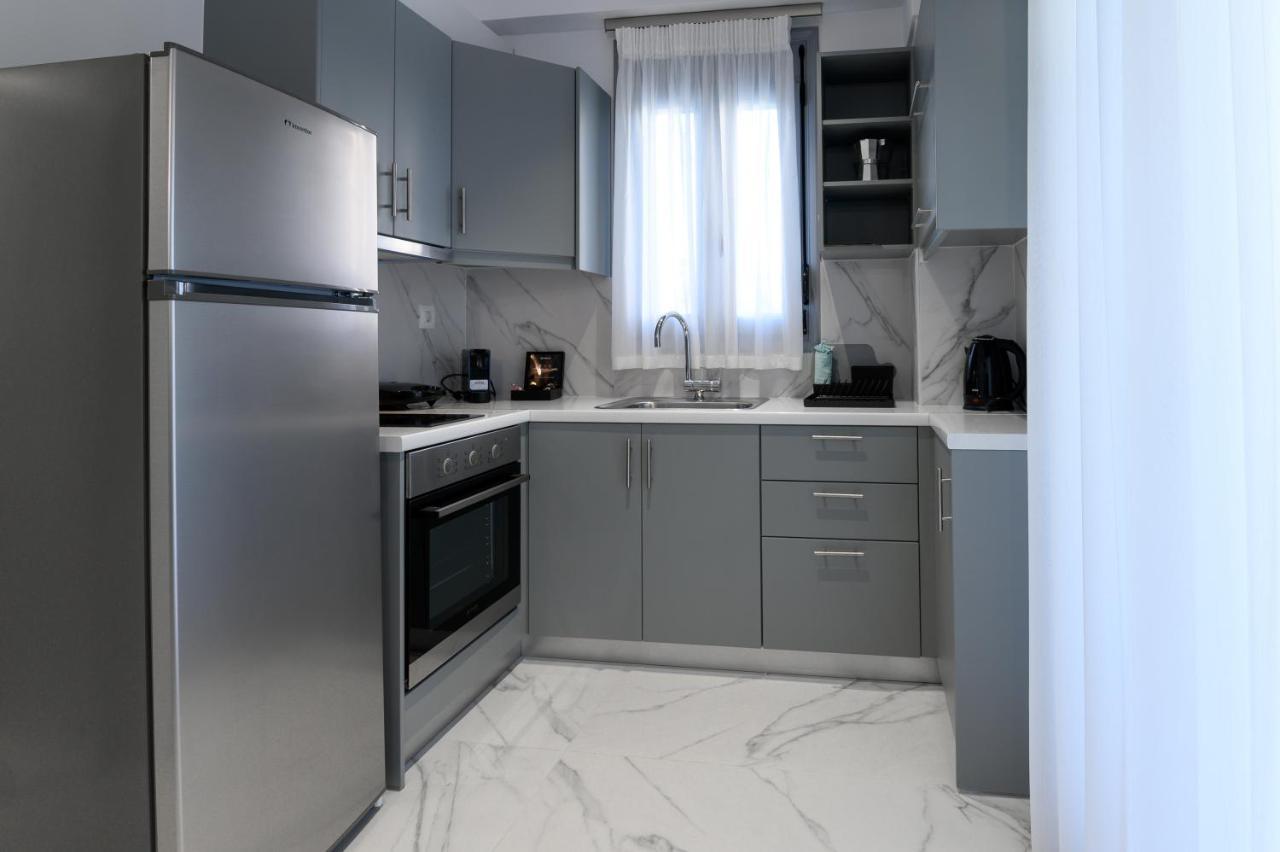 Momento Luxury Apartments Walking Distance From The Beach Nikiana Bagian luar foto