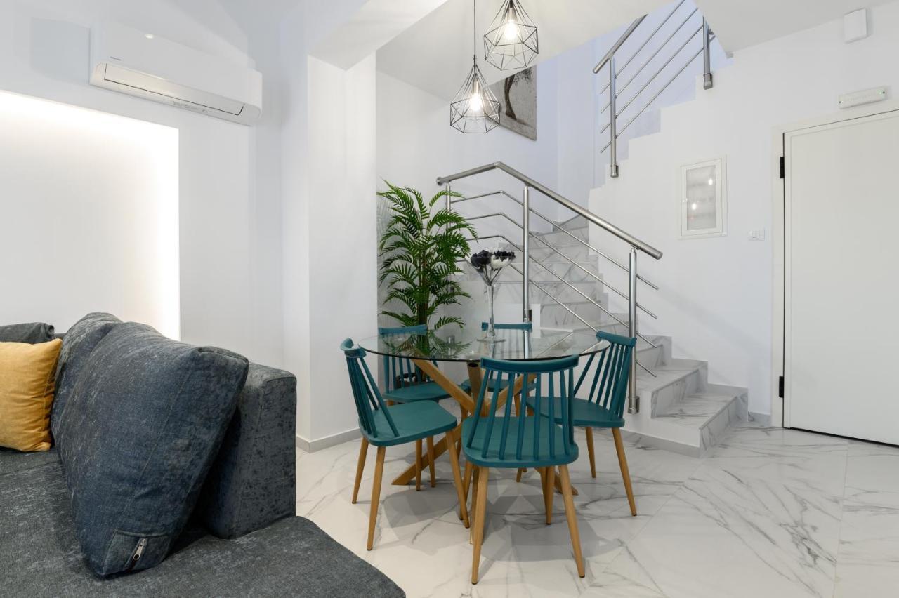 Momento Luxury Apartments Walking Distance From The Beach Nikiana Bagian luar foto