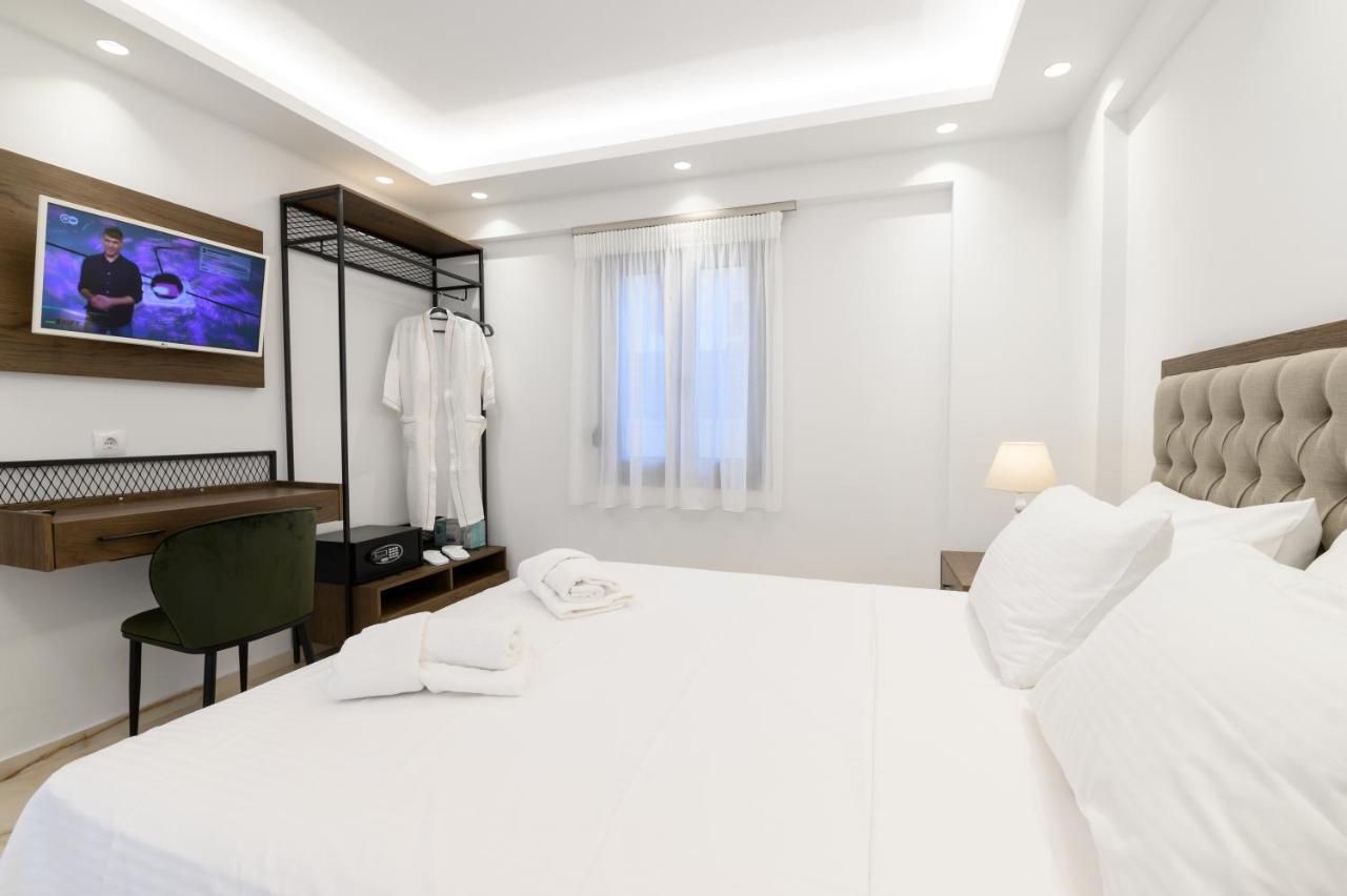 Momento Luxury Apartments Walking Distance From The Beach Nikiana Bagian luar foto
